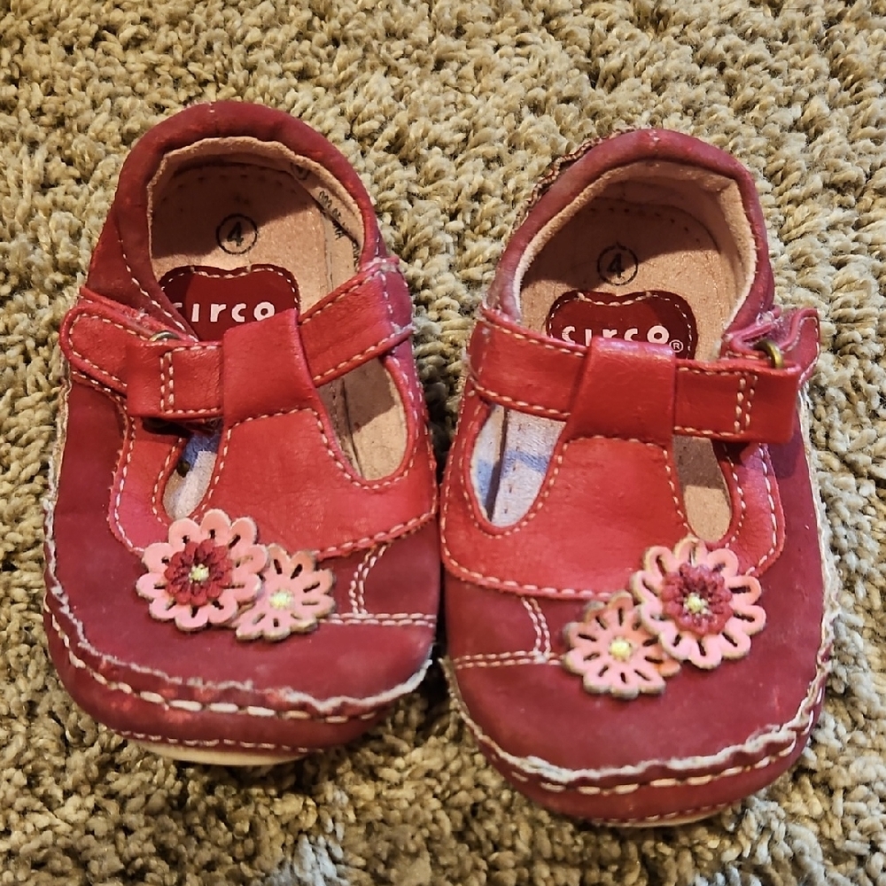 Circo Pink Shoes with T-Strap Design